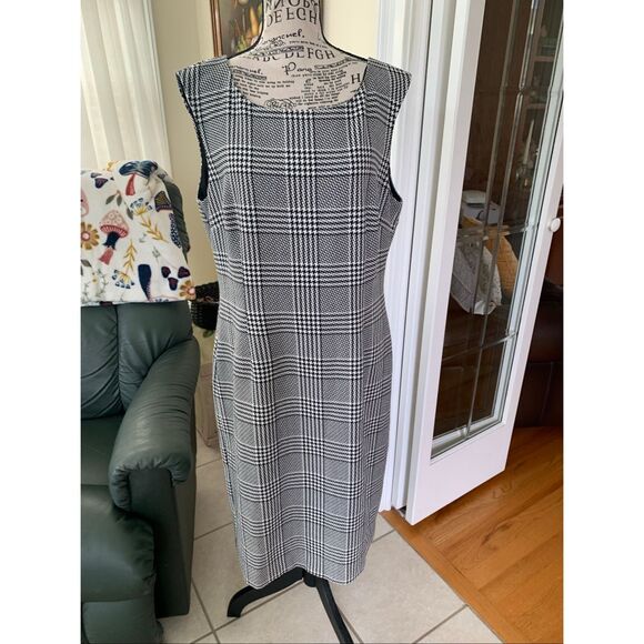 ANN TAYLOR Black White Houndstooth Plaid Dress - Picture 10 of 10
